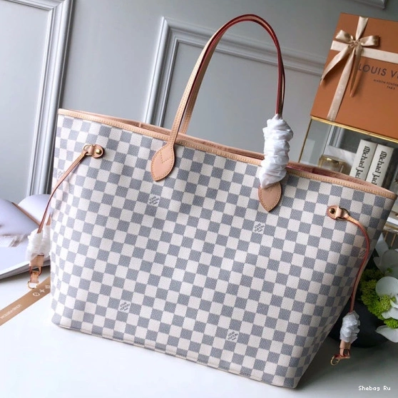 GM Louis Vuitton Neverfull 0718